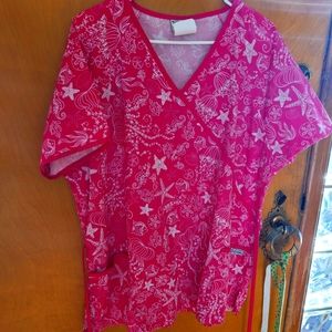 XL seashell scrub top